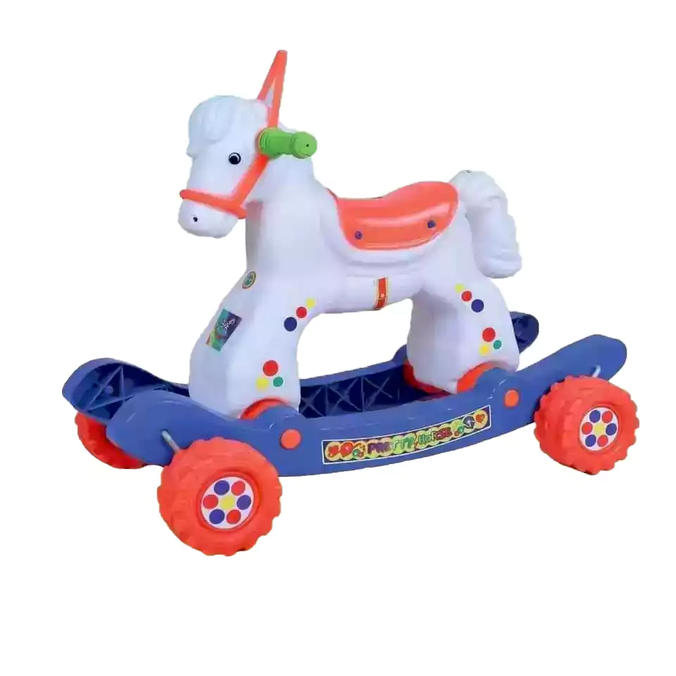 لعبة حصان، أبيض