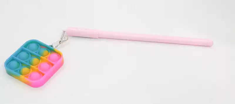 قلم حبر جاف، الوان متعددة