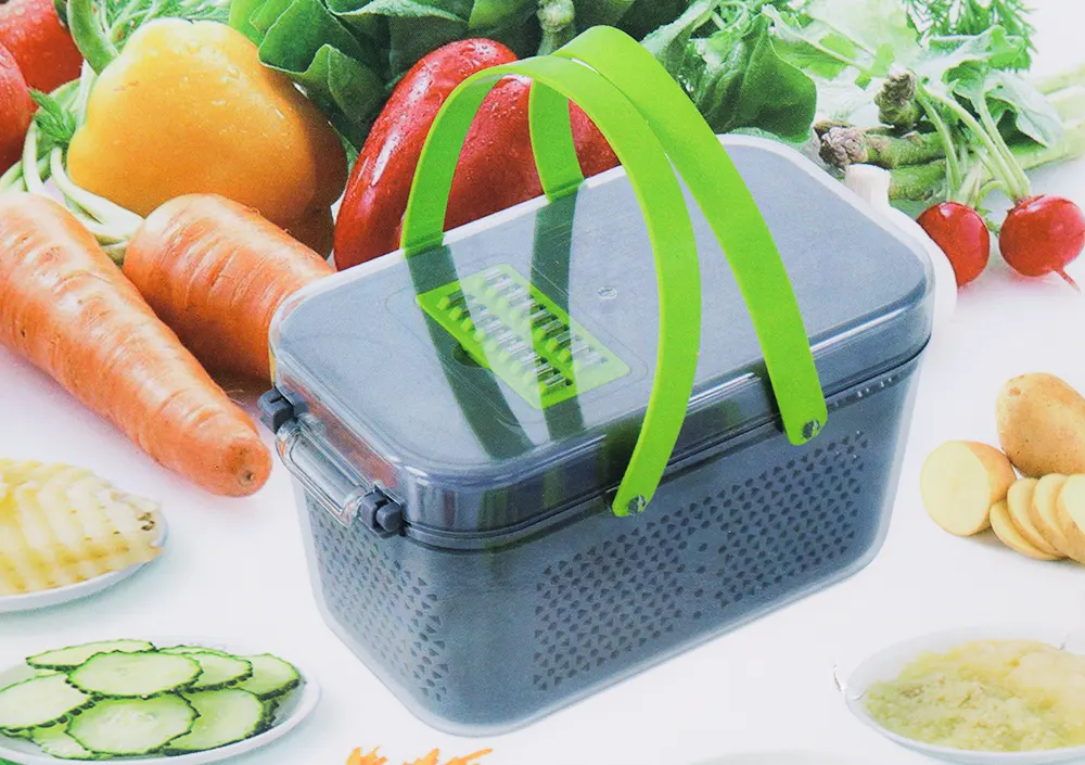 Manual onion and vegetable slicer, multi-purpose, green