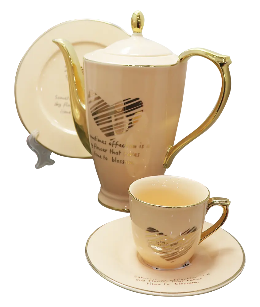 طقم صيني مدور مصري دريم لوتس، 60 قطعة، بيج بنقشة ذهبية