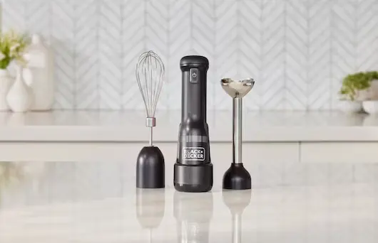 هاند بلندر بلاك اند ديكر، 7.2 فولت، 700  مللي، مزود بمضرب بيض، أسود ،BCKM1012KB-GB