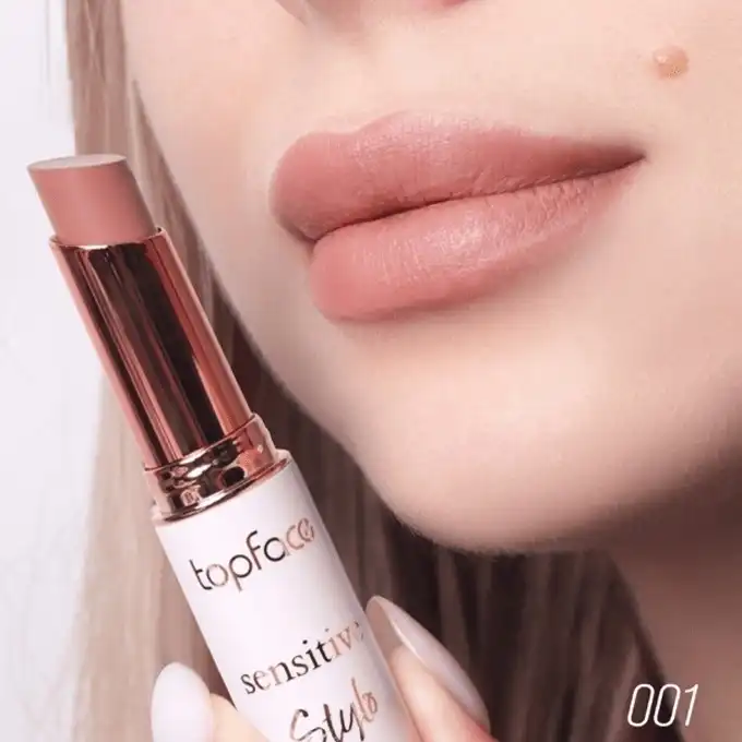 ليب ستيك توب فيس سينستيف ستايلو، 001 مون ستون