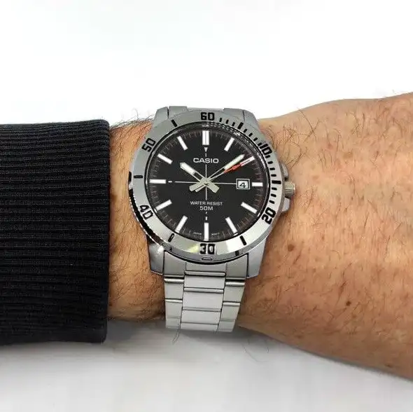 ساعة كاسيو رجالي، عقارب، سوار ستانلس ستيل، فضي، MTP-VD01D-1E2VUDF