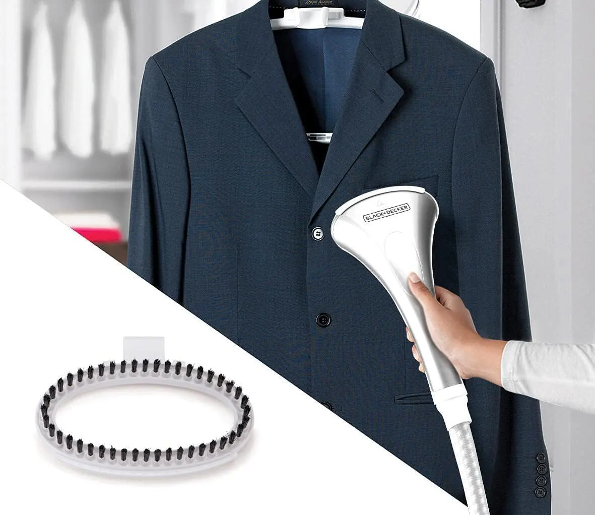 مكواة ملابس ستاند بالبخار من بلاك اند ديكر، 1785وات، سعة الخزان 2 لتر، 3 مستويات من البخار، ذهبي، GSTM2050(بضمان أنسيا)