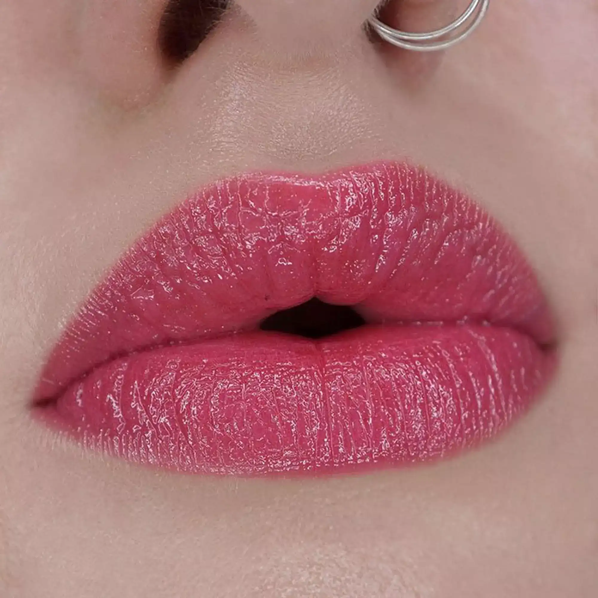 مرطب شفايف كاتريس لامع جلاموريزر، 010