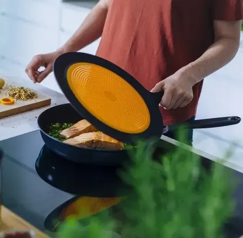 مصفاة سيليكون مسطحة بمقبض ،برتقالي*أسود