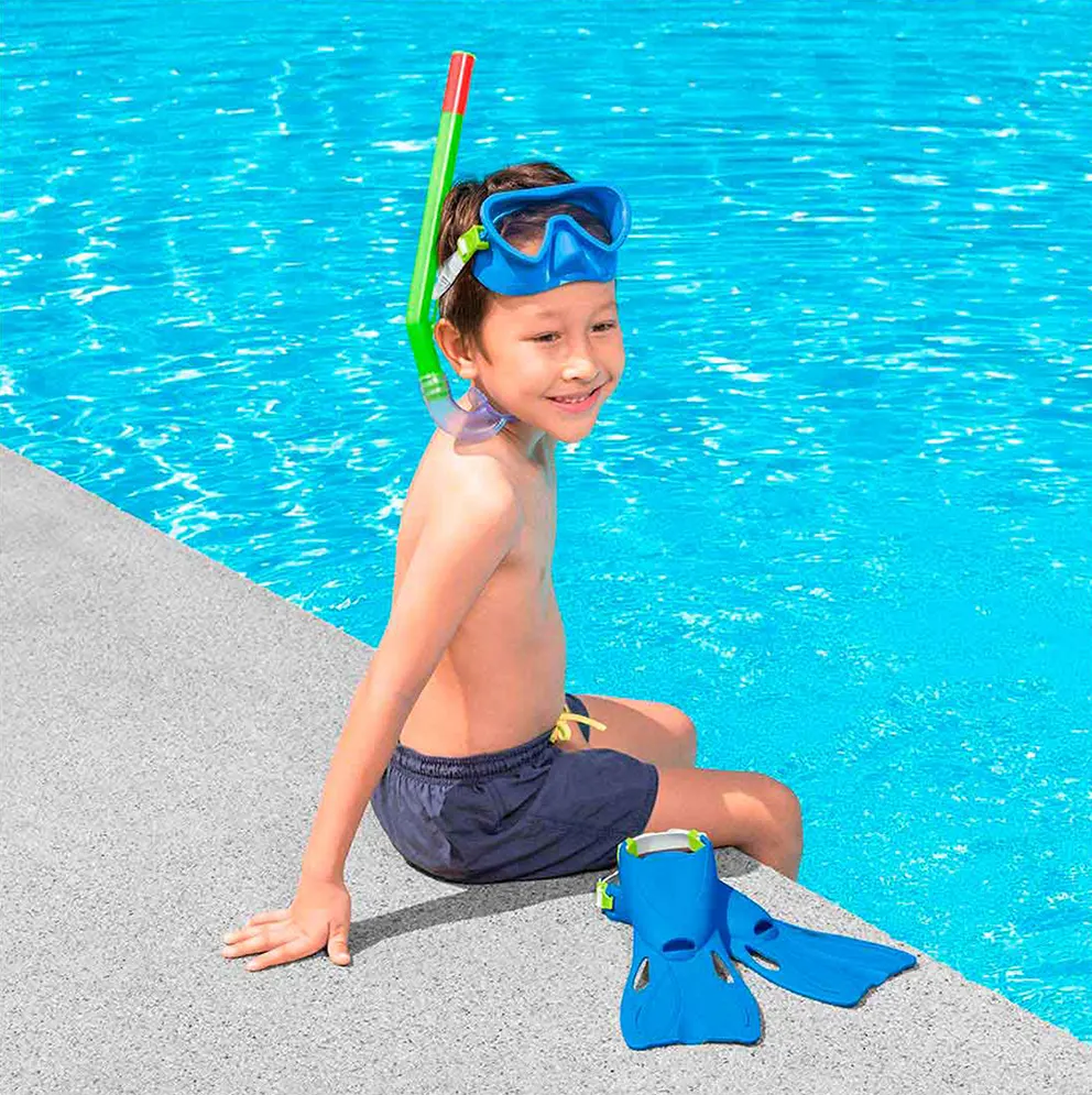 مجموعة أدوات غطس كروسيدر ايسنشال بيست واي ، متعددة الألوان ، 25039