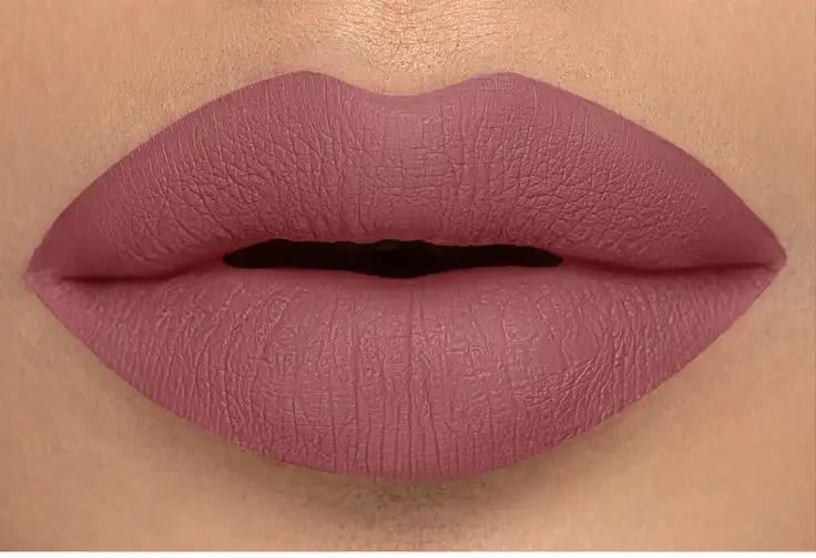 ليب ستيك فوريفر 52 اي ام انليميتيد مات، 015