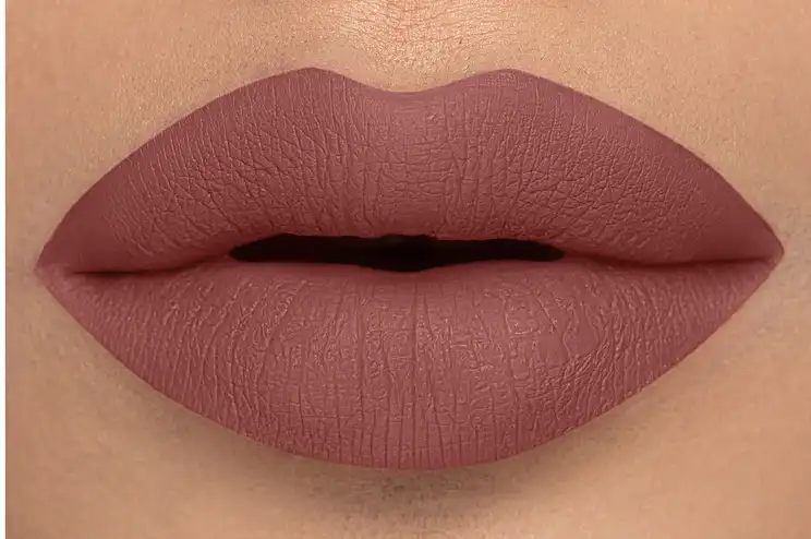 ليب ستيك فوريفر 52 اي ام انليميتيد مات، 016