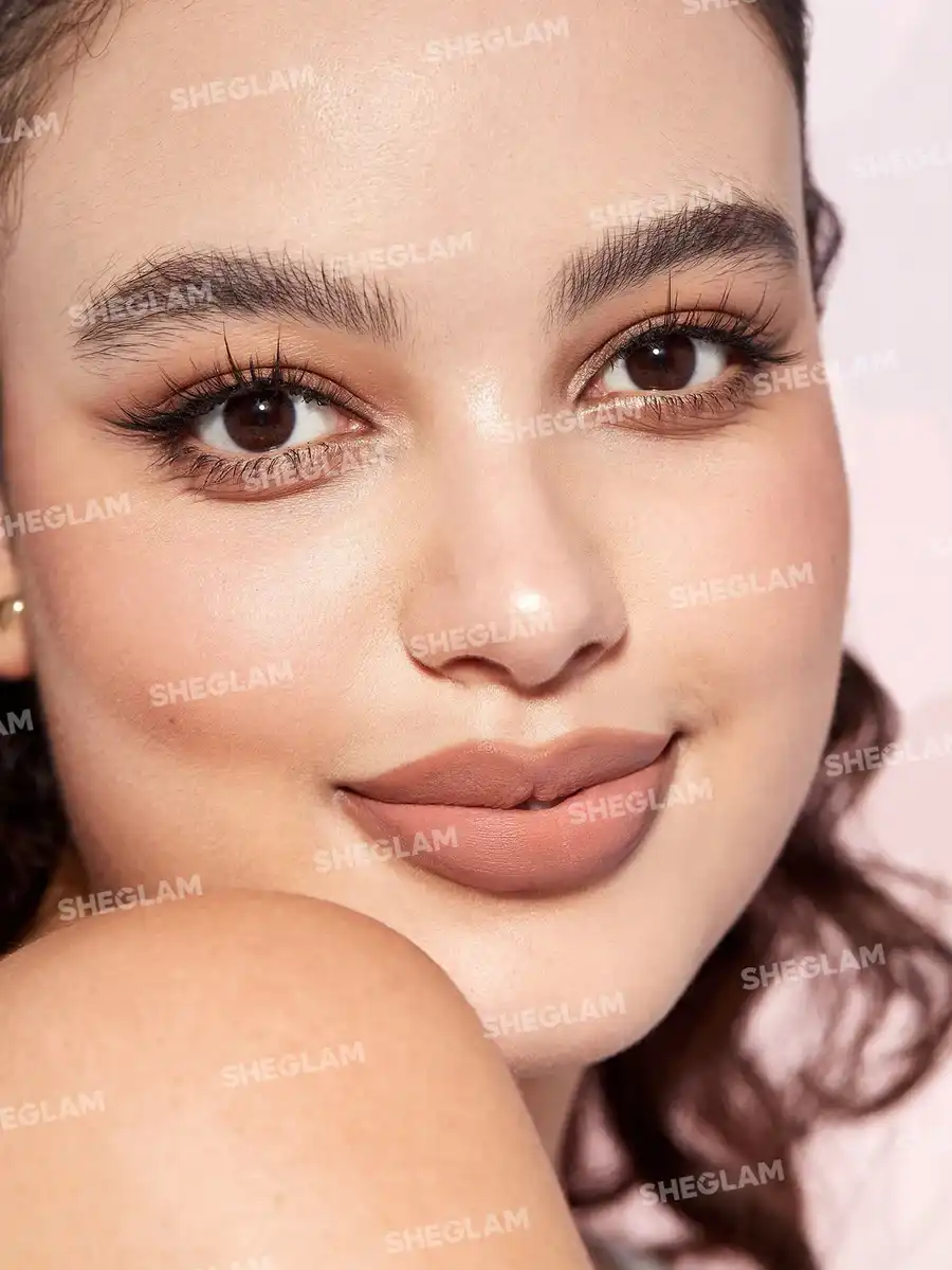 احمر شفاه ومحدد شفاه شيجلام 101، سوفت تشاي