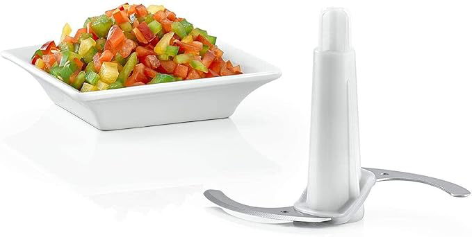 هاند بلندر بلاك اند ديكر 3 في 1, 600 وات ,500مل , مزود بمضرب بيض و كبة , اسود ( ضمان انسيا ) , HB600