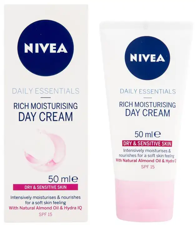 كريم نيفيا النهاري دايلي اسنشيالز، كريم للبشرة الجافة والحساسة بمعامل حماية من الشمس 15 ،50 مل