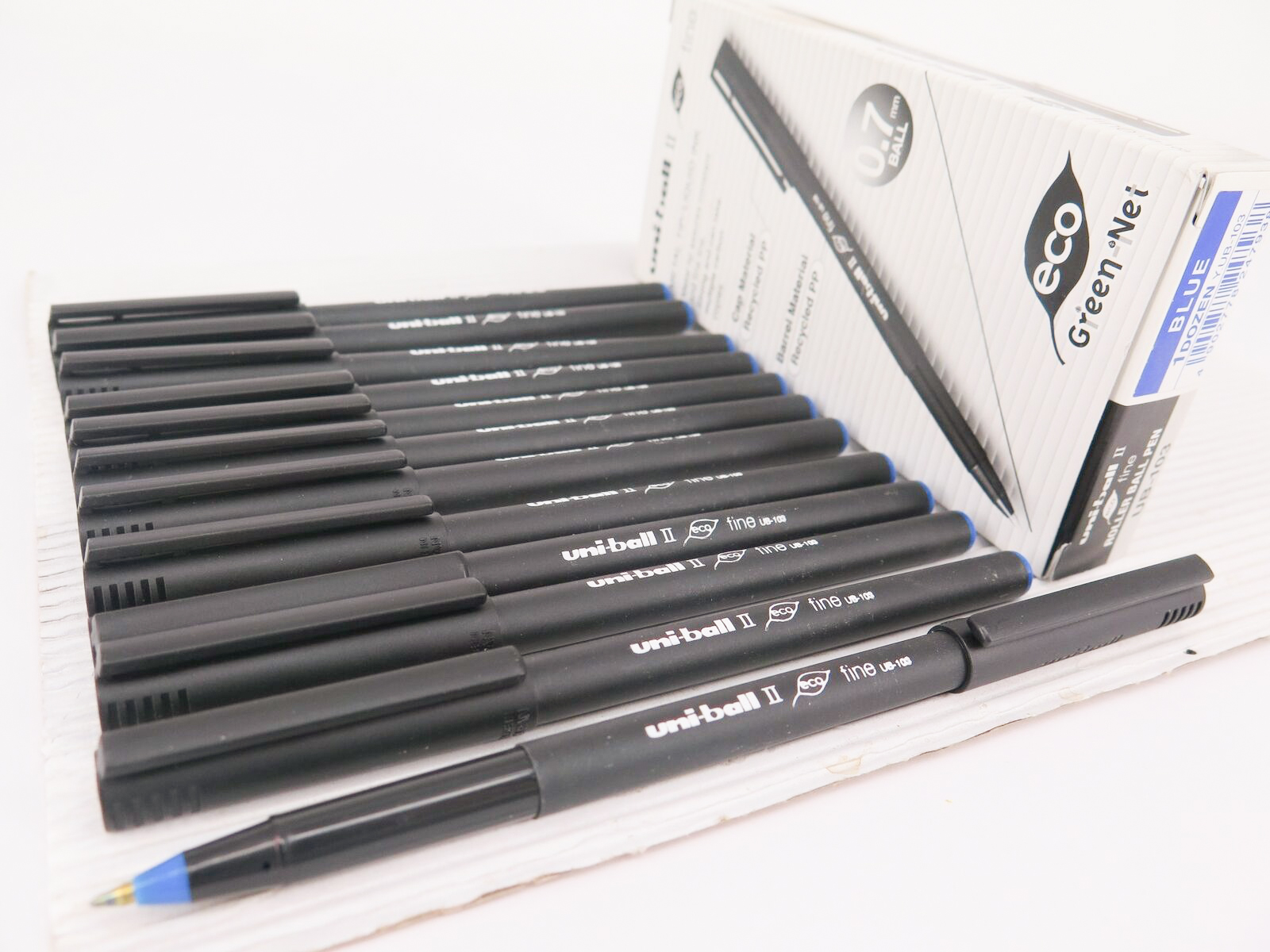 قلم حبر جاف يونى، أزرق، UB.103