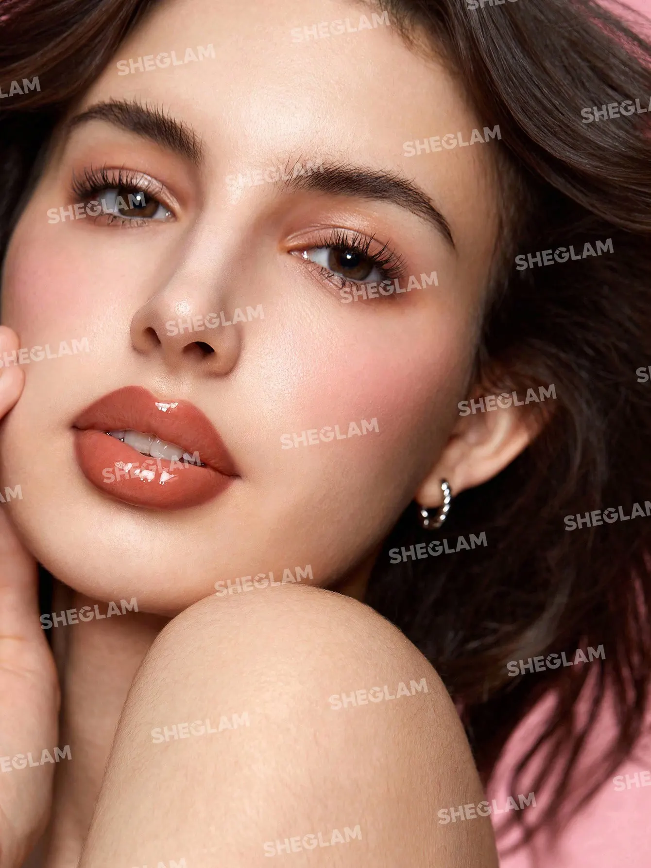 ليب جلوس وليب لاينر شيجلام، باي ذا بوك