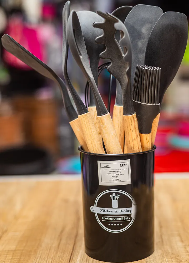 طقم توزيع بوراك سيليكون بيد خشب، 12 قطعة، ألوان متعددة، موديل 1630