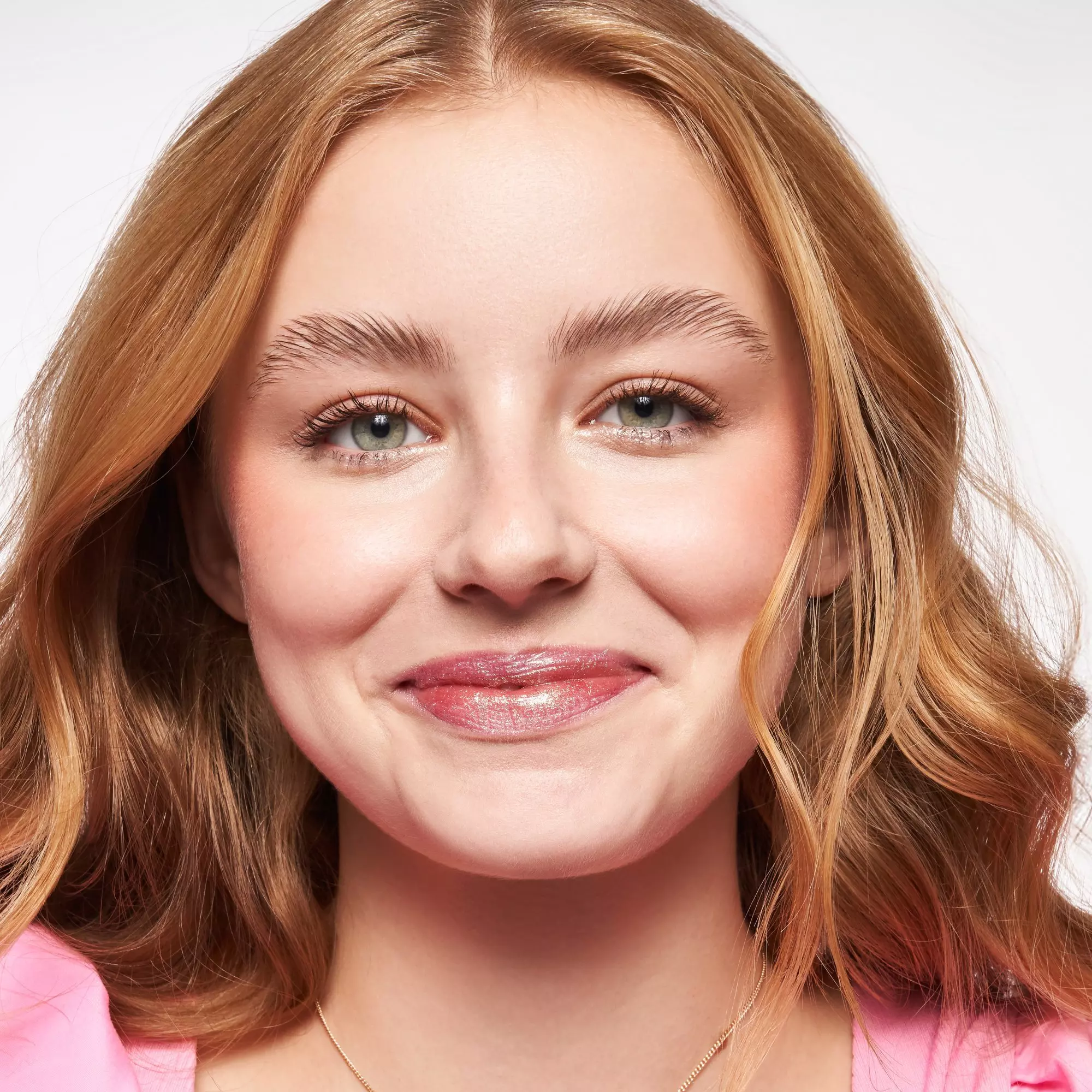 كونسيلر ايسينس اي لوف فلوليس سكين، 20