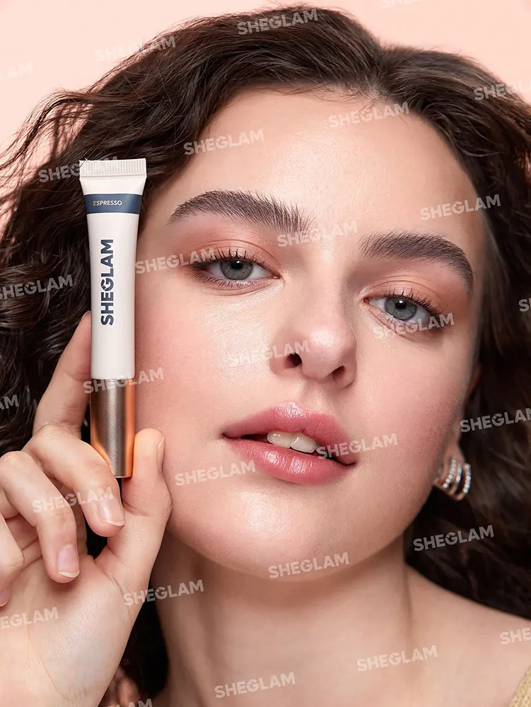 ماسكرا حواجب شيجلام تينتيد هولد ام اب، إسبريسو