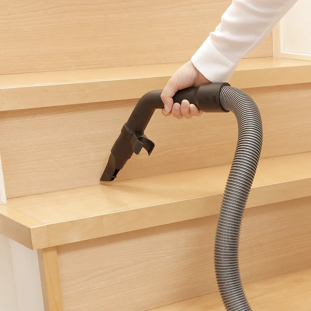 مكنسة باناسونيك 1800 وات، بدون كيس، حاوية 2.2 لتر، لون أخضر*أسود،  MC.CL603G