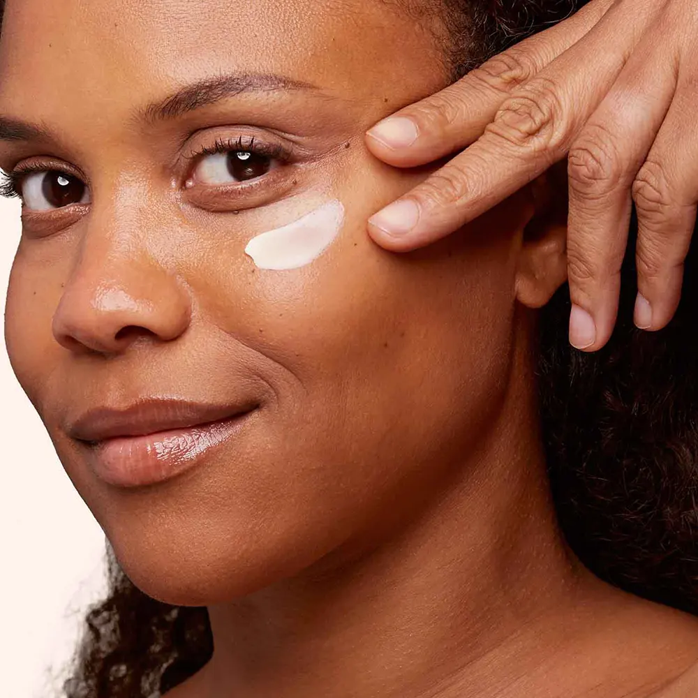 كلارنس كريم العين توتال اي سموث، 15 مل.