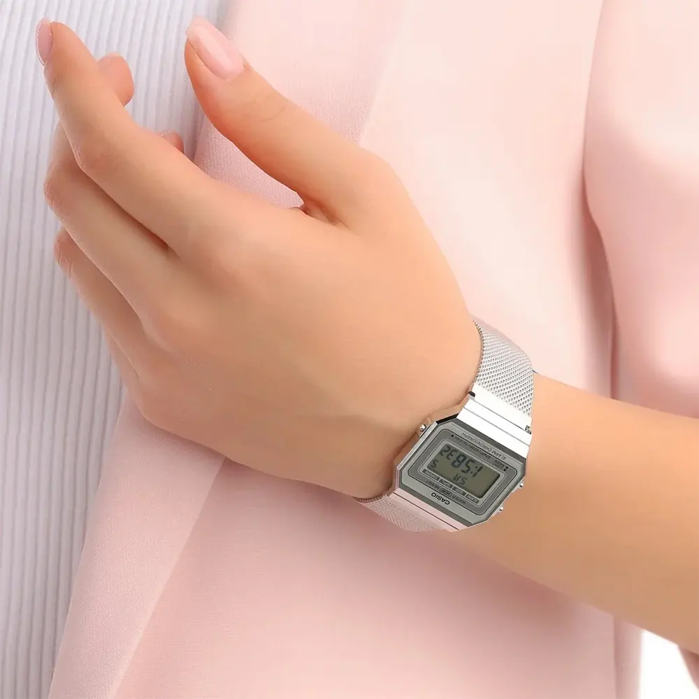 ساعة كاسيو رقمية للجنسين، مينا فضية، سوار ستانلس ستيل فضي، A700WM-7ADF