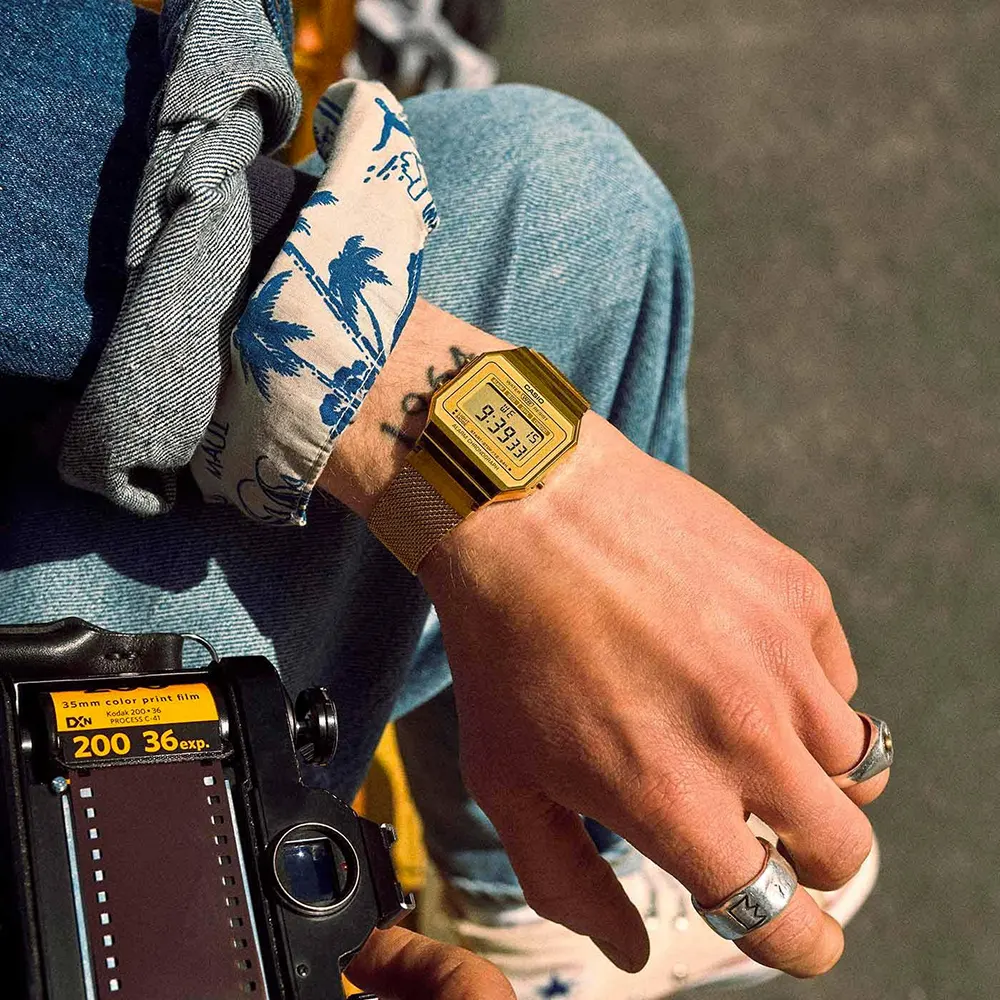 ساعة كاسيو رقمية للجنسين، مينا ذهبية، سوار ستانلس ستيل ذهبي، A700WMG-9ADF