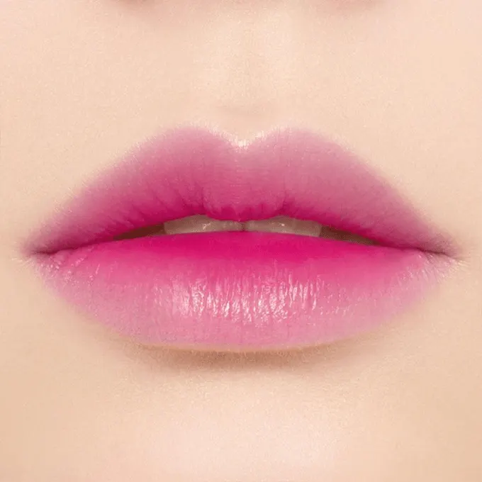 تنت مائي للشفاه دير دارلينج من ايتود ، فراوله