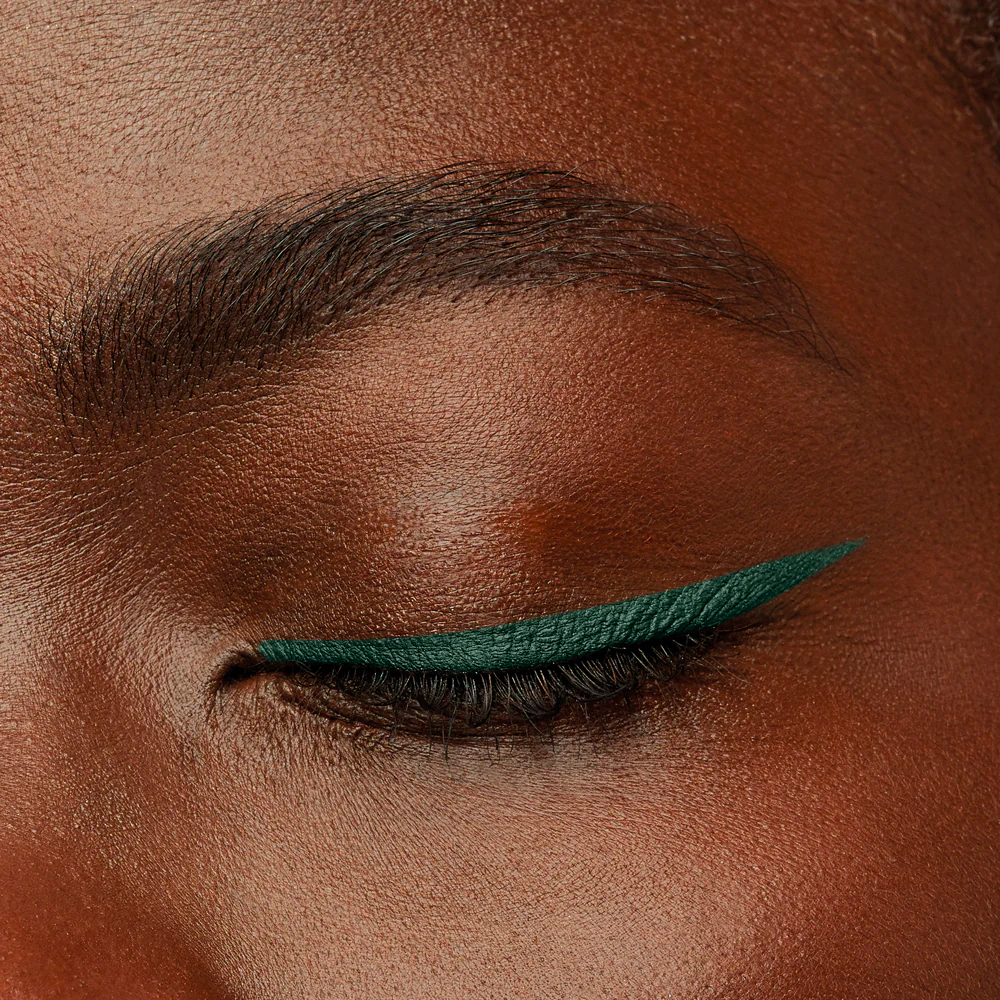 ايلاينر بورجوا كونتور كلابينج مقاوم للماء, 70 جرين كمز ترو