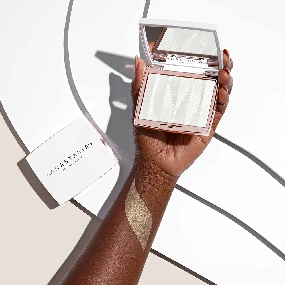 هايلايتر ايسد اوت من انستازيا بيفرلي هيلز