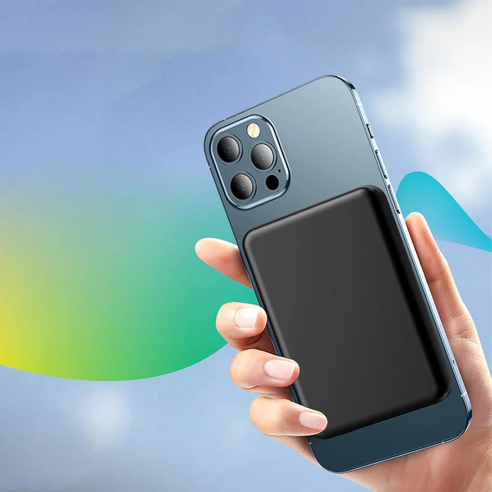 باور بانك مومو لاسلكي مجناتيك ، 10000 مللي أمبير ، بقوة 22.5 وات ، شحن سريع تايب C ، أسود ، MO-044401