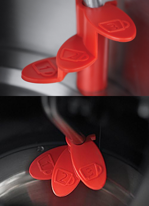 غلاية مياة كهربائية تكستشرز بلس من راسل هوبز،1.7 لتر،  2400 وات، نافذة رؤية مضيئة، أسود مطفي، 22591-70