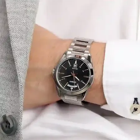 ساعة كاسيو للرجال، مينا اسود، عقارب دائرية، سوار ستانلس ستيل فضي، ساعة يد تناظرية، فضي، MTP-1370D-1A2VDF