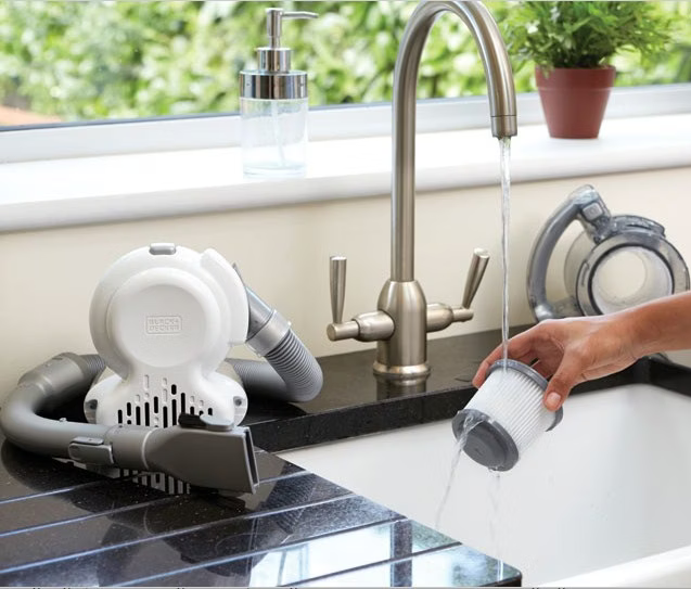 مكنسة كهربائية لاسلكية بلاك اند ديكر ، 18 فولت ،27 وات، خرطوم 1.5 متر ، فضي ،PD1820LF (بضمان أنسيا)