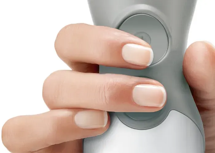 هاند بلندر بووش ايرجو ميكس، 600 وات، 12 اعداد للسرعة، كوب 600 مل، مع كبة، أبيض، MSM66120