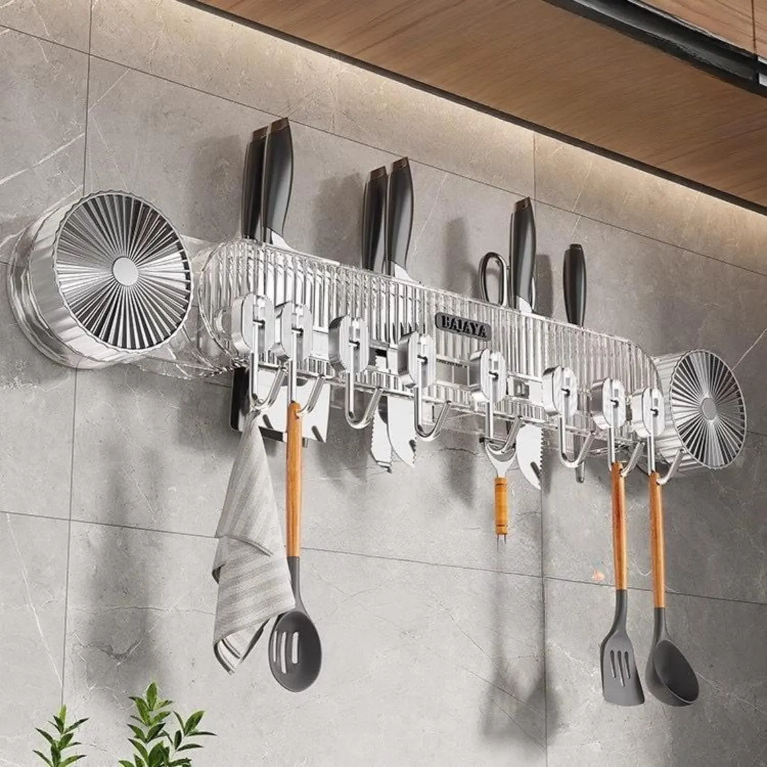 حامل سكاكين وعلاقة متعدد الاستخدامات ، 62-13