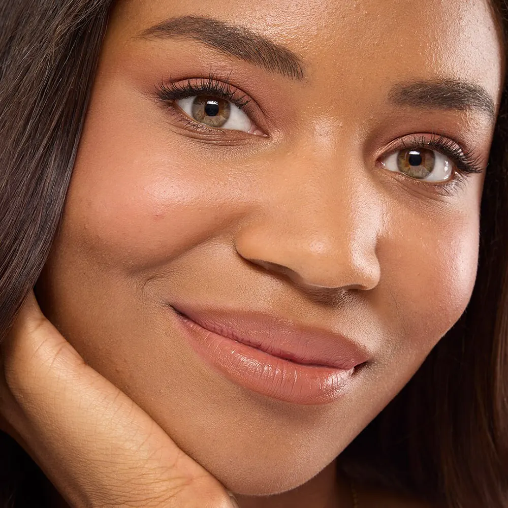 احمر شفاه ريفولوشن اير بلور سائل سوفت مات، فون