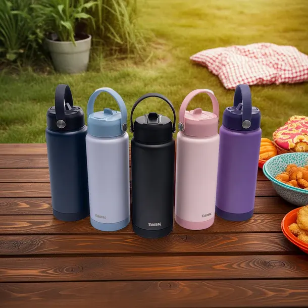 زجاجة مياه تانك موڤ، 750 مل، زجاجة ستانلس ستيل، معزولة حراريًا، مانع للتسريب، أزرق غامق