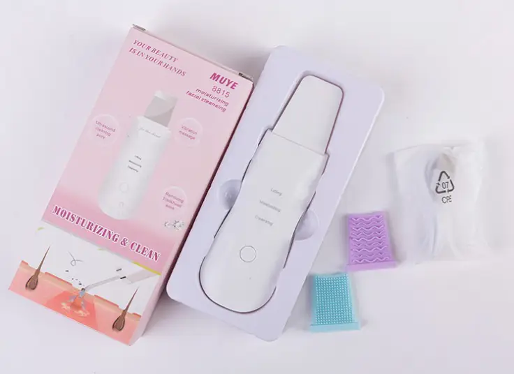 جهاز التنظيف العميق وتقشير البشرة من ألترا سونيك، متخصص في التقشير وإزالة تراكمات البشرة، أبيض  MUYE 8815