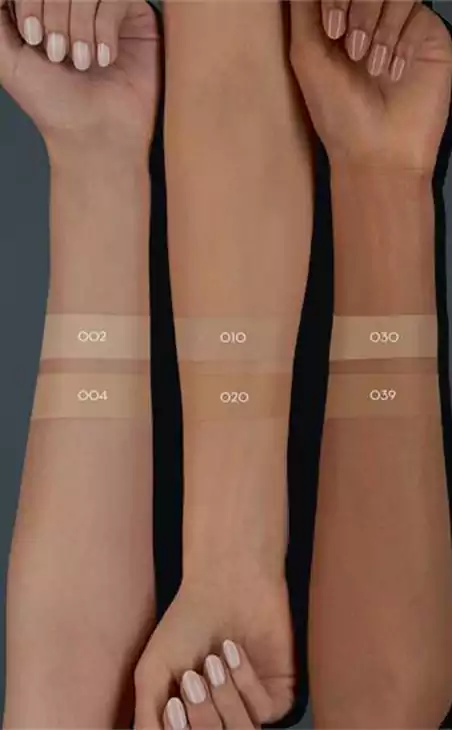 فاونديشن كاتريس ترو سكين هيدراتينج فونديشن بالهيالورينك اسيد، 010